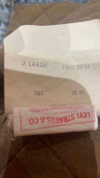 Cazadora Vaquera Levi's Forrada. Talla: XL