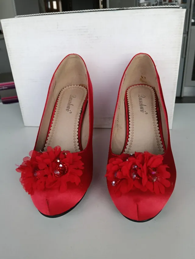 Zapatos de tacón rojos talla 37