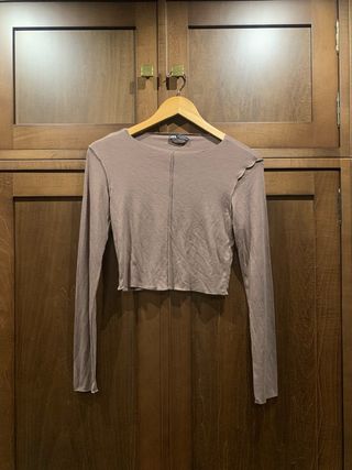 Camiseta Zara marrón manga larga crop top 