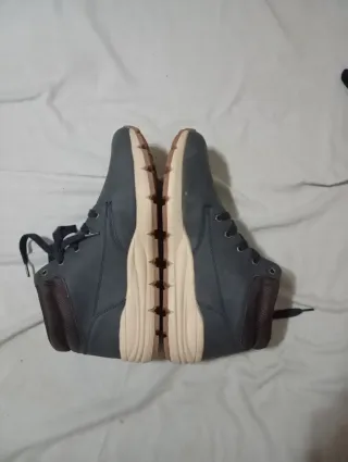 Botas hombre talla 44 grises