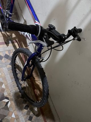 Bicicleta GT D-H8 Azul