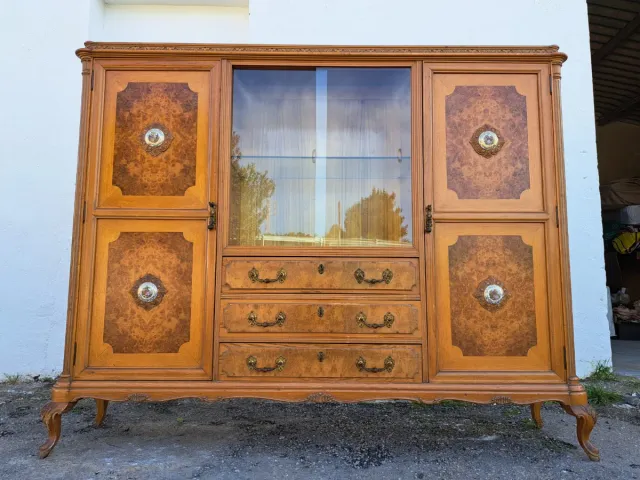 Aparador Mariano Garcia.