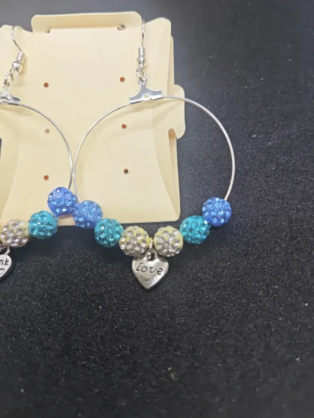 Orecchini Cerchio Cristalli Blu e Charm