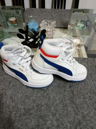 Zapatillas talla 29 para niño