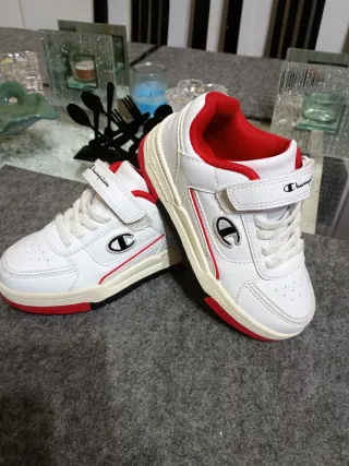 Zapatillas talla 29 para niño