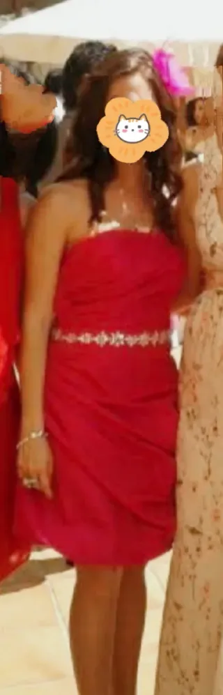 Vestido de fiesta rosa con pedrería