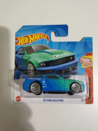 Hot Wheels '07 Ford Mustang Then and Now