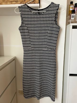 Vestido Stradivarius Negro y Blanco