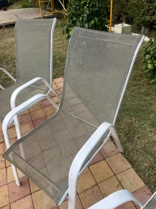 Tavolo da giardino Mesa in vetro e metallo