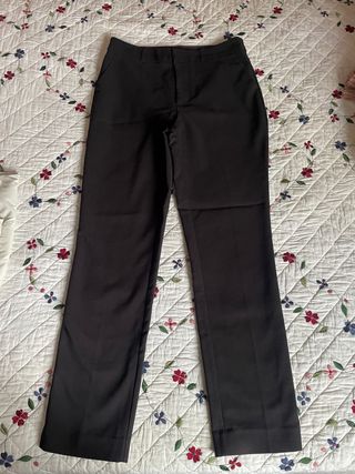 Pantalón de vestir Stradivarius negro