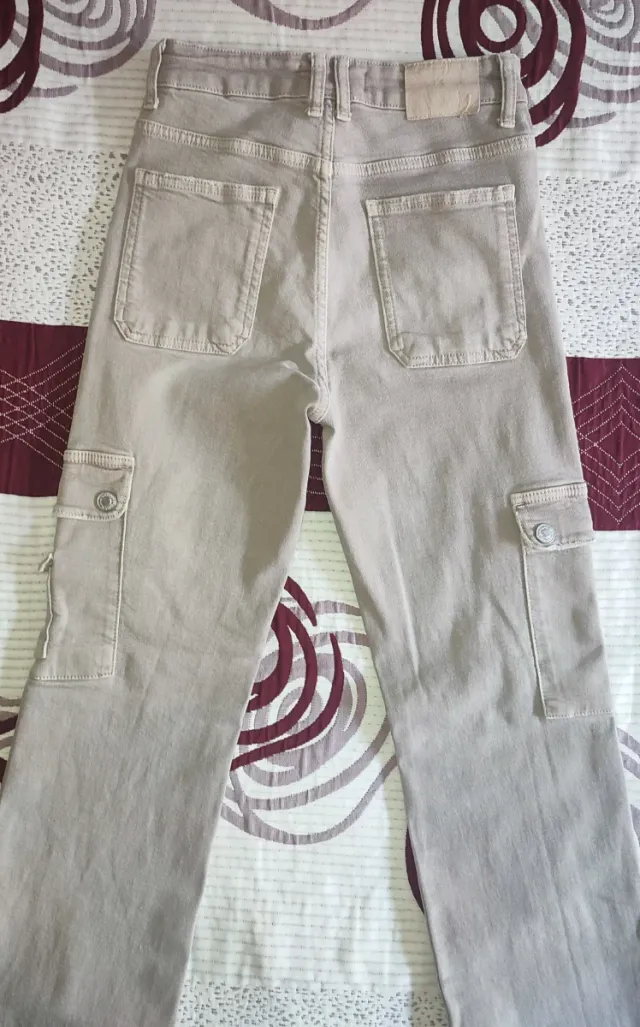 ZARA Jeans cargo T.13/14 
