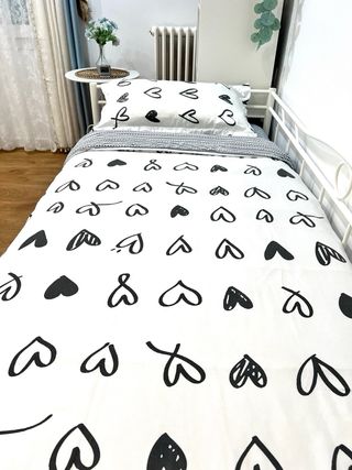 Juego sábanas cama 90 corazones. 3 piezas.