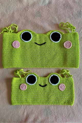Cappelli e top all'uncinetto Frog e Hello Kitty