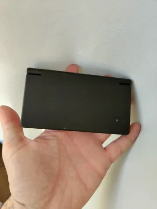 Nintendo DSi Negra + 9 Juegos