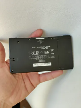 Nintendo DSi Negra + 9 Juegos