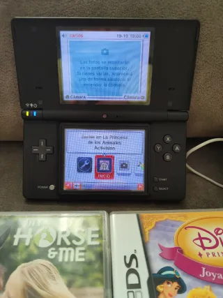 Nintendo DSi Negra + 9 Juegos