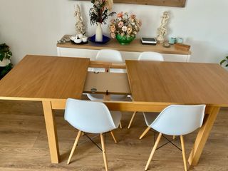 Mesa de comedor de madera extensible/nueva