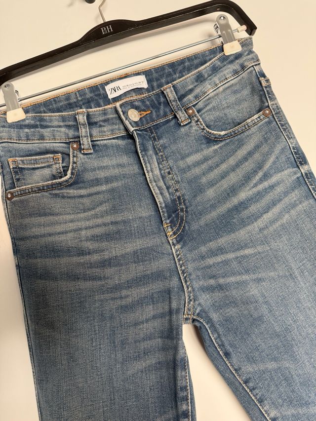 Pantalón vaquero Zara T.38