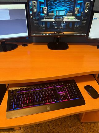 PC Home Estudio Con 3 Monitores Completo