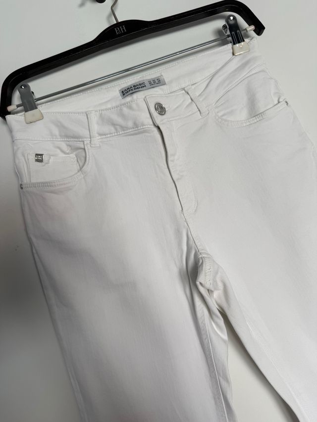Pantalón vaquero blanco Zara T.38