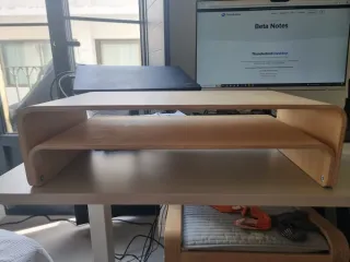 Soporte madera monitor/portátil de IKEA