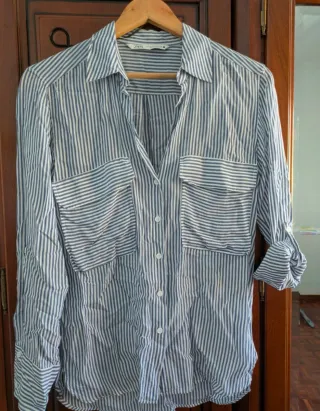 Camisa Zara riscas azul e branco