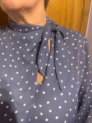 Blusa lunares Mango 