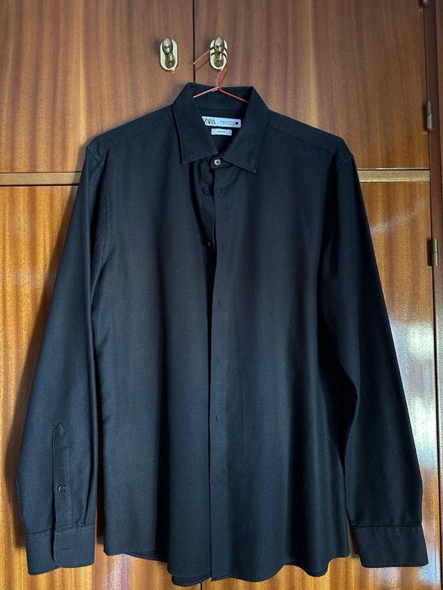 Camisa Negra Zara Talla M en buen estado