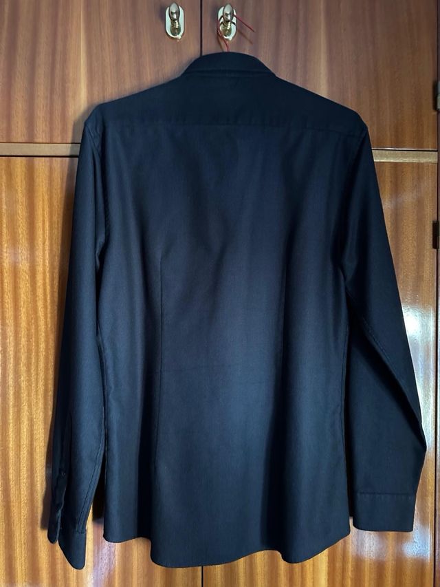 Camisa Negra Zara Talla M en buen estado