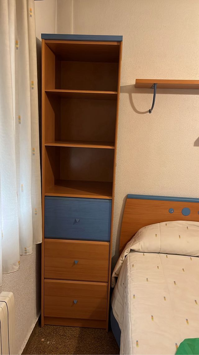 Estantería modular madera y azul