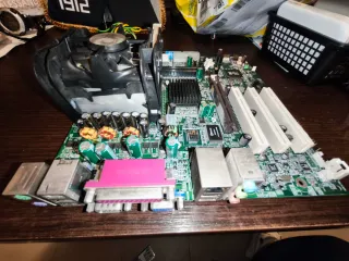 Scheda Madre MSI MS6575 + CPU Pentium IV