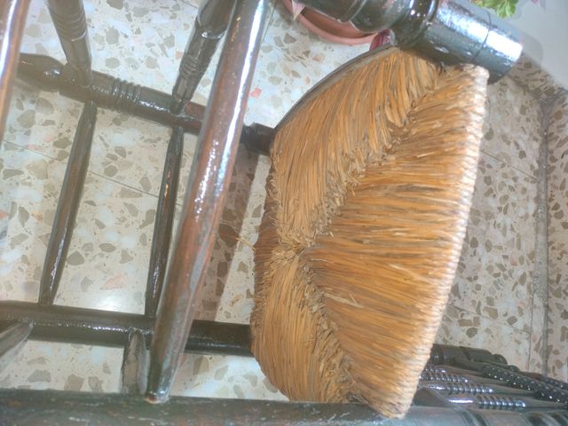 Silla de enea y madera