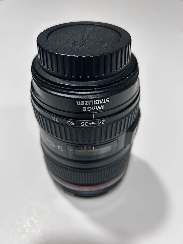 Canon EOS 6D + Lente 24-105mm f/4 L IS USM + Grip