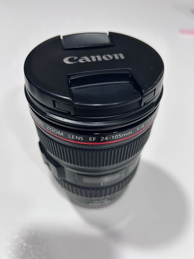 Canon EOS 6D + Lente 24-105mm f/4 L IS USM + Grip