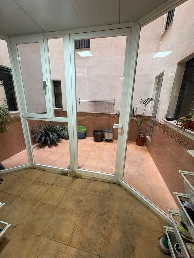 Piso en venta de 190m2 con ascensor , patio grande