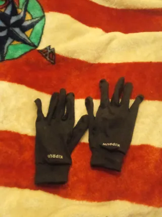 Guantes Kiprun negros