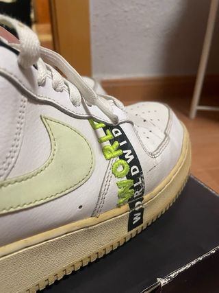 Nike Air Force 1 Blancas con Detalle Verde