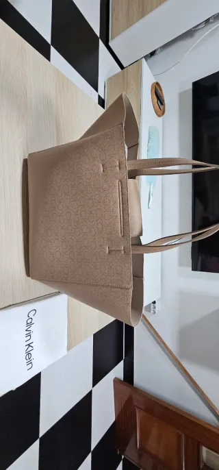 Bolso Calvin Klein PUSH MEDIUM Beige