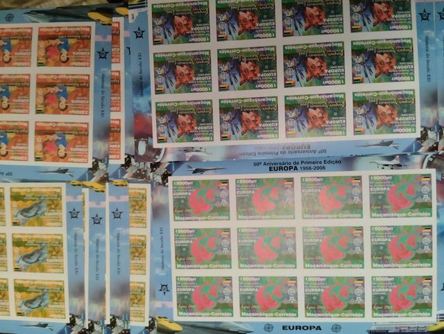 12 fogli Francobolli Mozambico MNH 2006