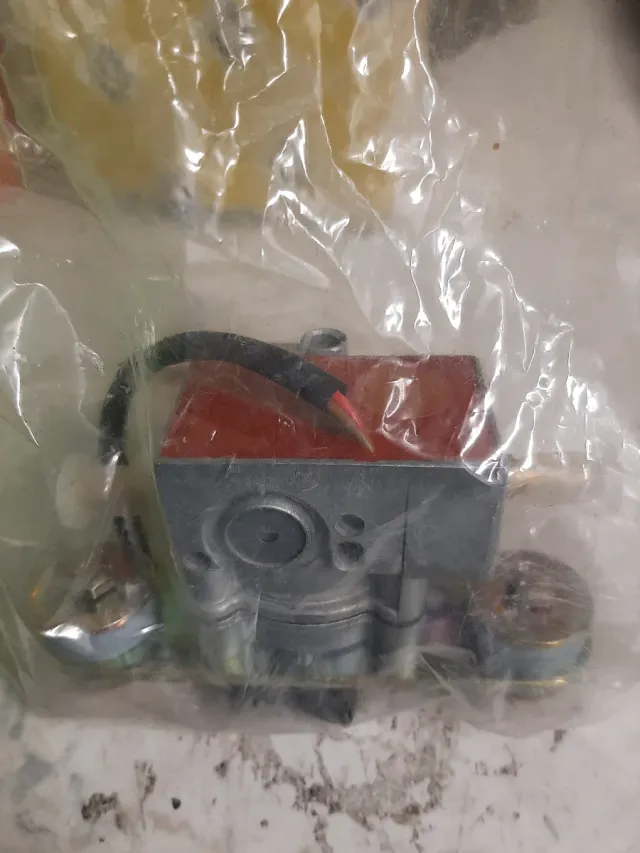 Regulador Presión Gasolina Renault 7700769631