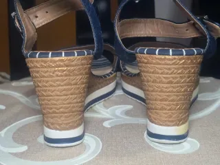 Sandalias de cuña azules Andarina Talla 39