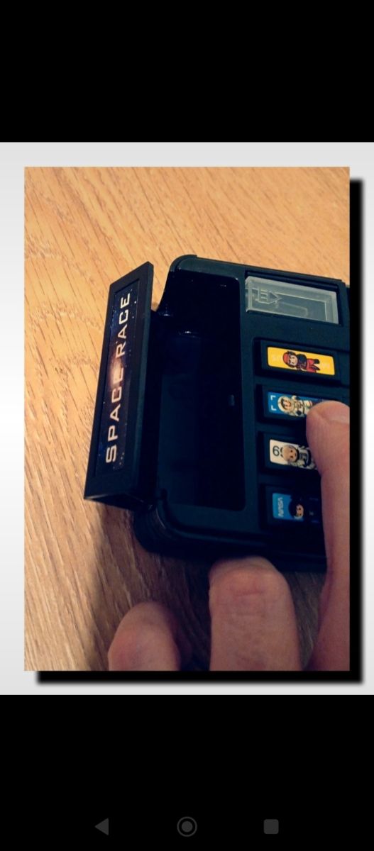 Estuche Space con compartimentos secretos