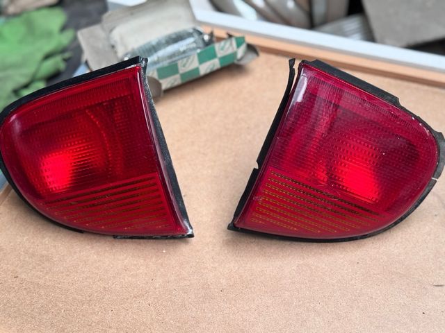 Ford Escort Berlina Pilotos Traseros