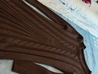 Vestido de punto marrón