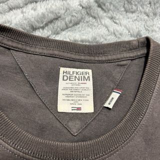 T-shirt Tommy Hilfiger Castanho