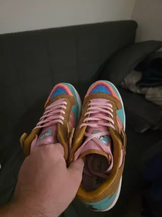 Adidas Forum x Los Simpsons Caja