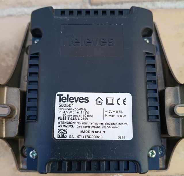 Amplificador de banda ancha Televes MiniKom Easy. 