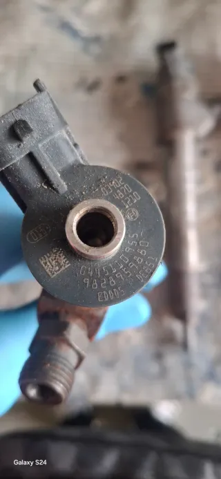 Iniettori peugeot ford 1.5 diesel 0445110955