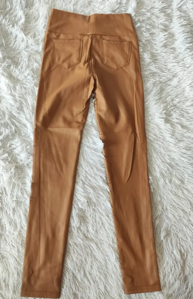 Legging polipiel con bolsillos