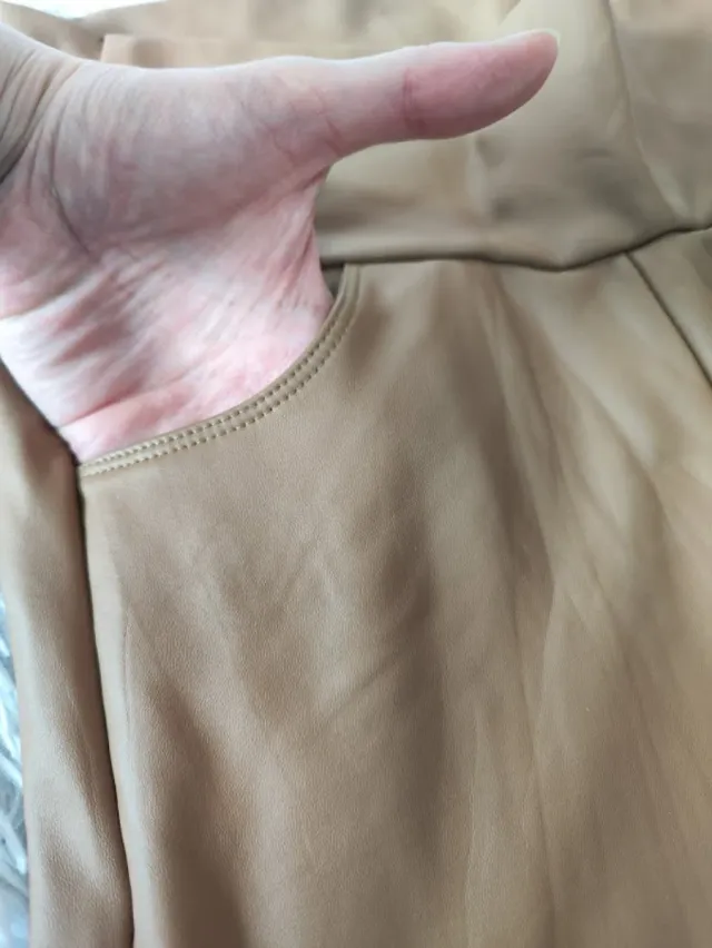 Legging polipiel con bolsillos